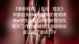 女朋友跪着让我从后无套爆操她