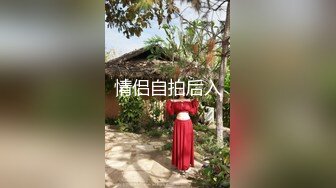 【快递小妹】第二弹4V颜值巨奶，快递站人来人往，塞跳蛋上班，受不了手淫潮喷，超刺激 (4)