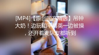 学妹舞蹈没白练，腰是真好