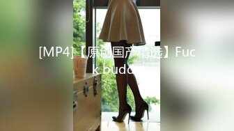 [MP4]极品大奶子少妇 聊聊天撩起衣服掏出奶子舔 吸奶头一脸享受主播静音无声