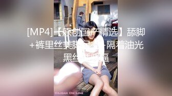 【新片速遞】 熟女妈妈 我锁起来不让别人看 妈妈喜欢儿子吗 非常喜欢 骚妈妈 这个妈妈吃鸡技术那是杠杠的 [115MB/MP4/01:58]