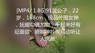 两个超美的学妹露脸跟小哥在家玩4P啪啪直播诱惑狼友