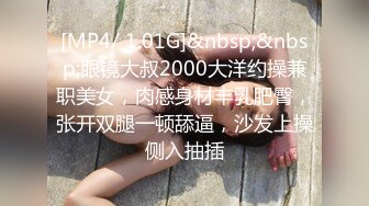 【淫乱人妻】绿帽老公找两大学生操爱妻+人妻裸体SPA轮着都插一炮