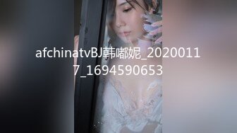 良家人妻外出偷情，悉心照顾老二