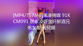 大屁股熟女骚妈跟小鲜肉激情啪啪 被小哥各种体位暴力抽插 浪荡呻吟