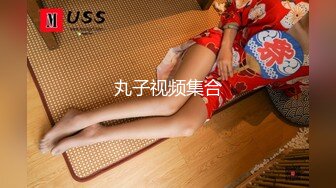 -一男3女玩3飞 站立脱掉衣服轮流扣逼口交后入